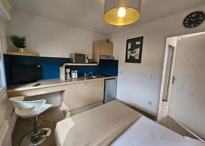 Apartment 302 Cosy Sur